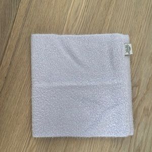 Youth Turtle Fur gator, light purple fleece, used condition